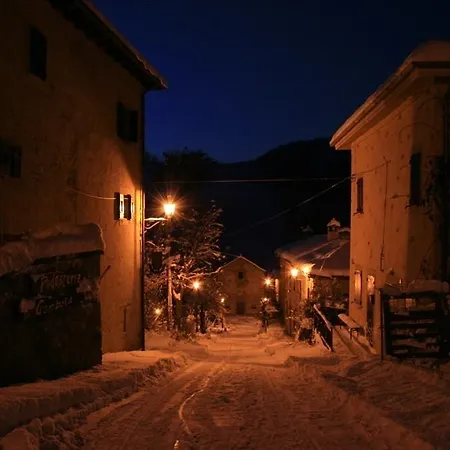 Hostel Podesteria Di Gombola *