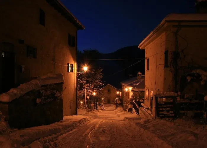 Vandrarhem Podesteria Di Gombola *