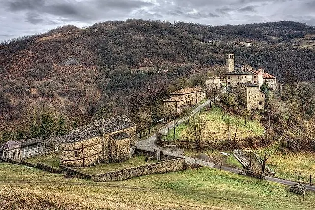 Podesteria Di Gombola Hostel *